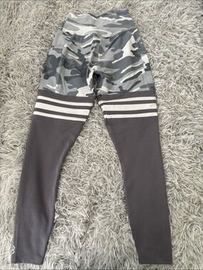 Bombshell Sportswear Gray Camo High-Rise Leggings